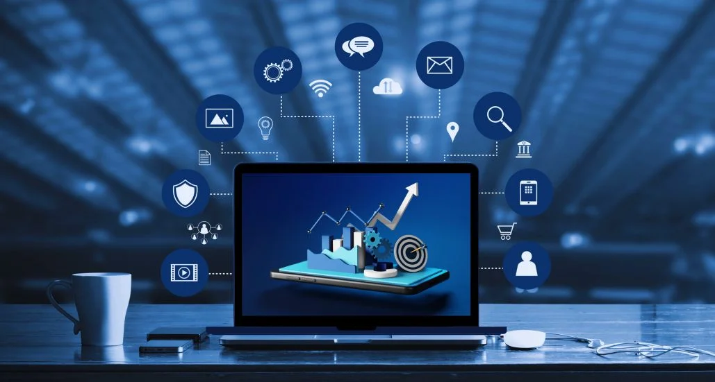 student selecting an online digital marketing course on laptop